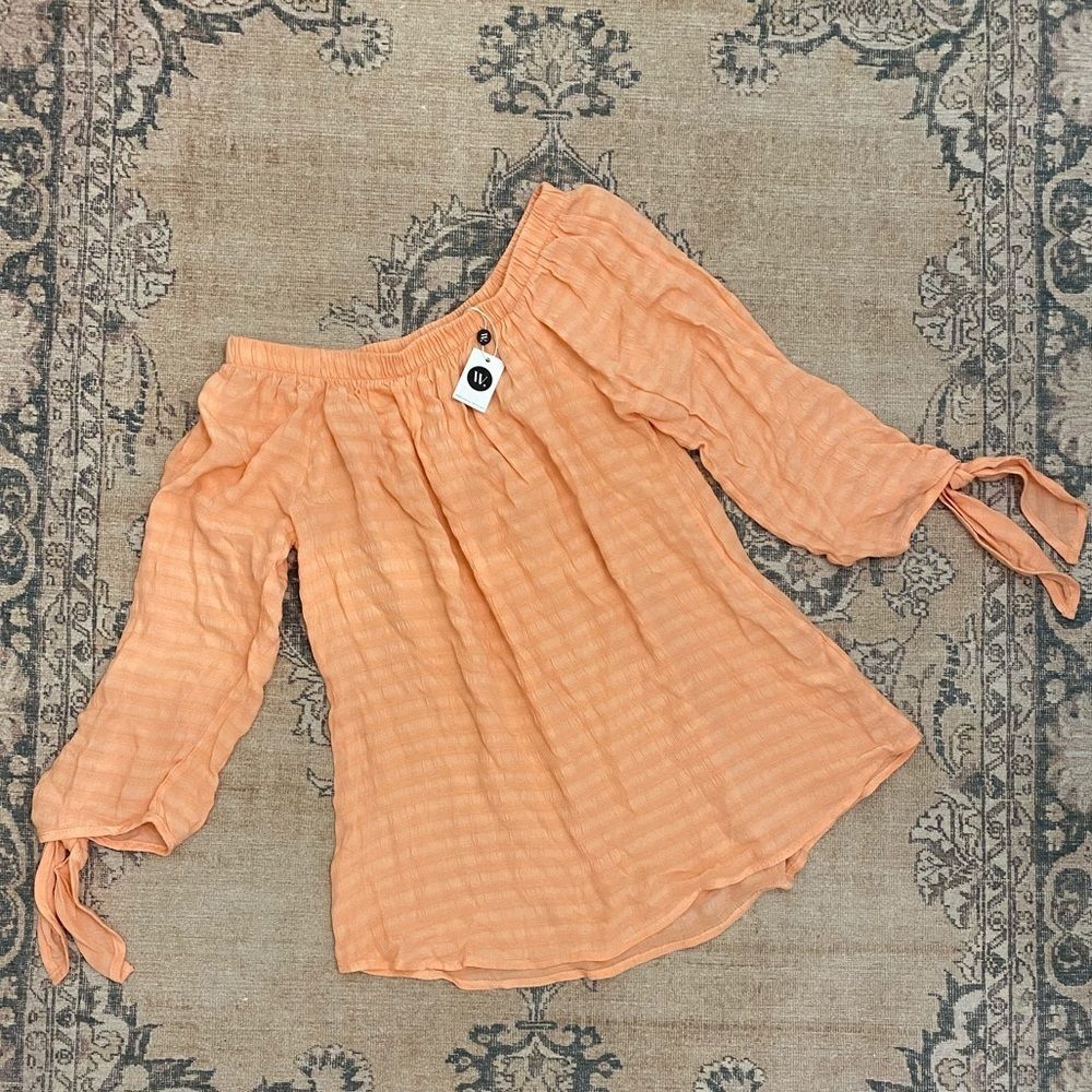 LeLis coral off the shoulder top, S, NWT